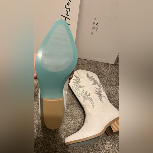 NEW Betsey Johnson SB-Aliza Ivory Western Boots Size 8 Crystal Embellished - Picture 12 of 16